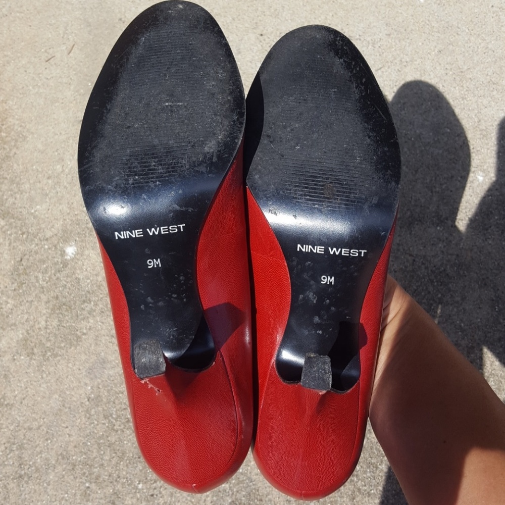 Nine west red pump - Picture 5 of 5